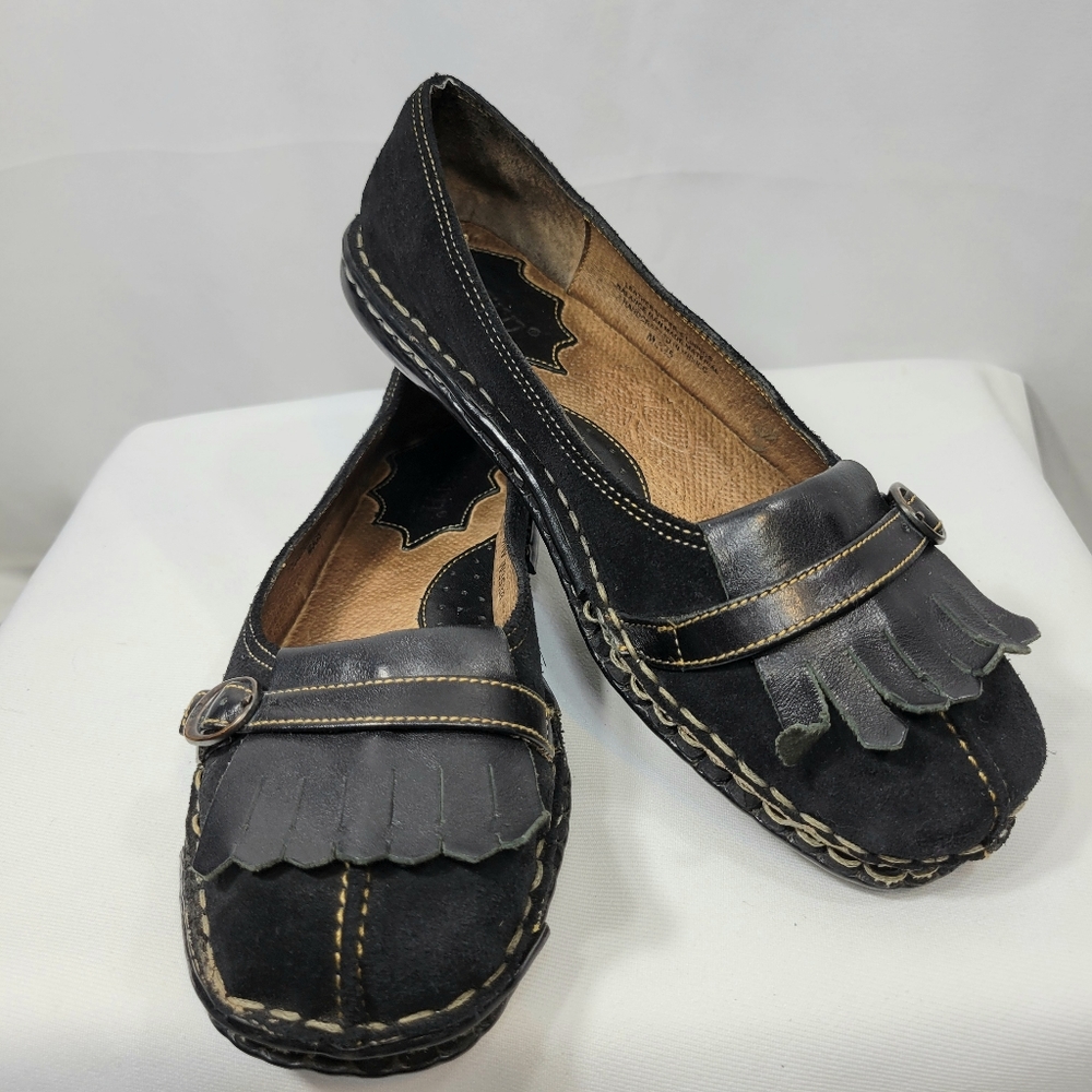 Born Well Loved Black Suede Kiltie Loafers 6M